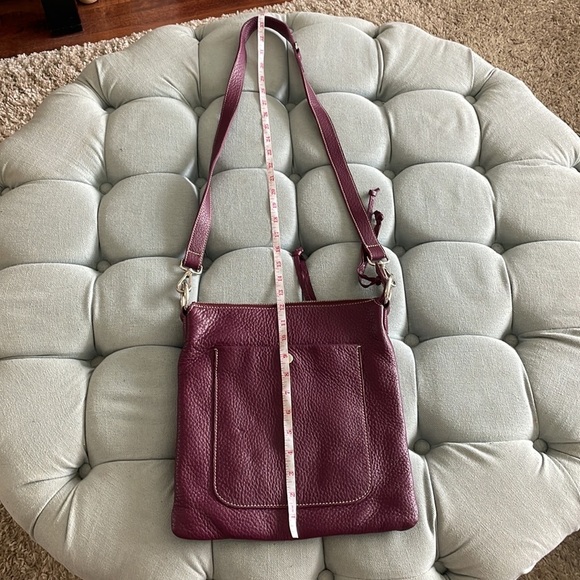 Roots Stella Flat Tribe Leather Crossbody Bag - Picture 13 of 16